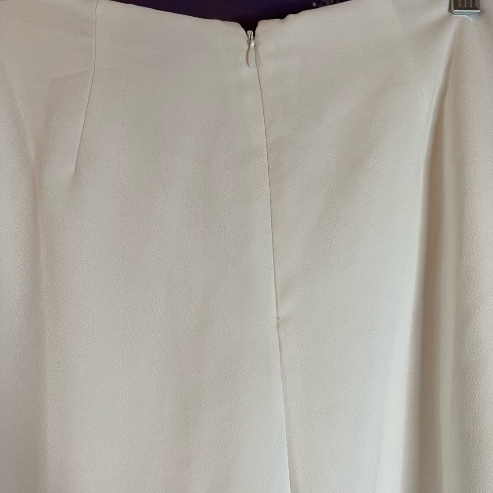Vince Camuto White Wide Leg Pant- Pleated and back zip up! Size 10p - Picture 6 of 8